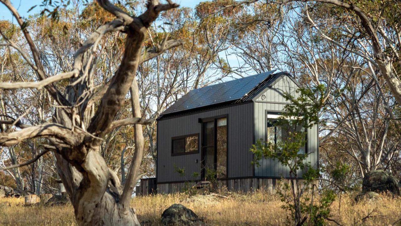 Big Yard Escapes - Two Off-Grid Tiny Houses On The Mowamba River Jindabyne Buitenkant foto