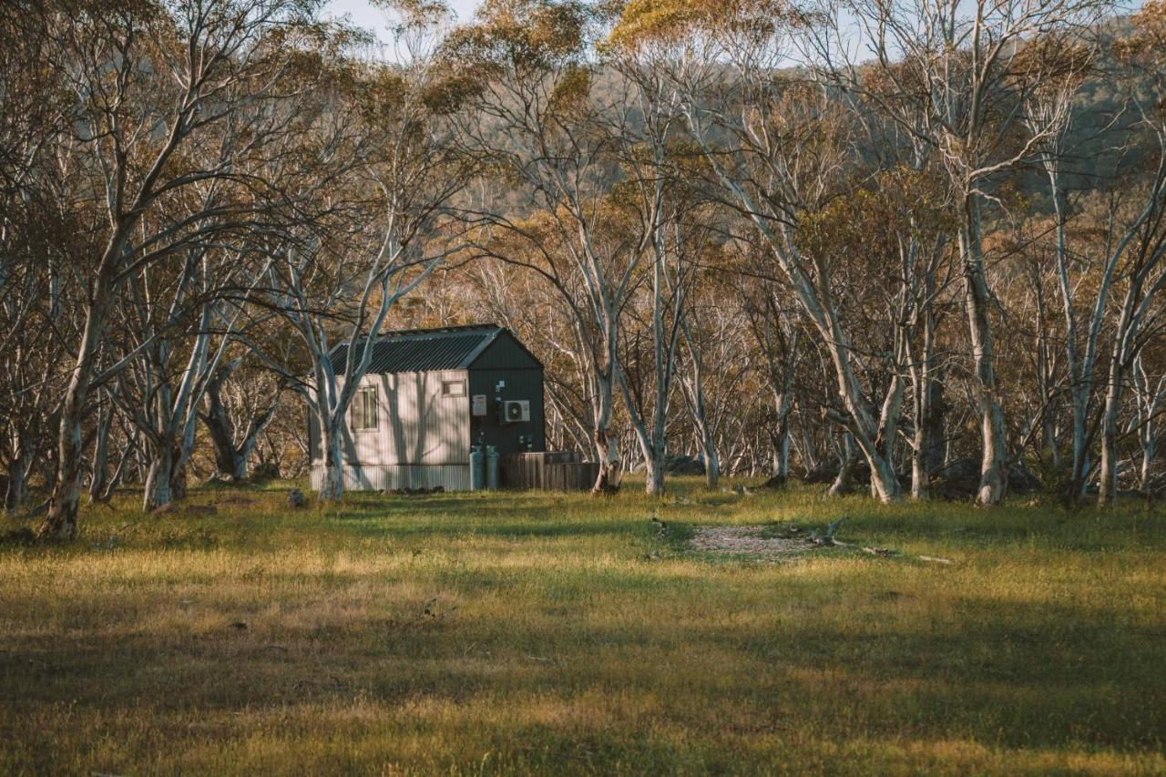Big Yard Escapes - Two Off-Grid Tiny Houses On The Mowamba River Jindabyne Buitenkant foto